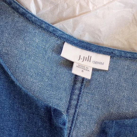 J.Jill Denim Dress. 3/4 Sleeve. Dropped Waist hem in back. Size 6. - Picture 6 of 6